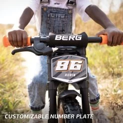 BERG BIKY Trial Groen Loopfiets 12 Inch Handrem 15 BERG BIKY Trial Groen Loopfiets 12 Inch Handrem -Speelgoedwinkel Voor Kinderen preview 8715839090819 7 BERG Biky Trail USP3 Customizable number plate